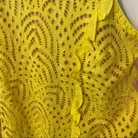 RW&CO. | Bright yellow ruffled eyelet lace over lay tank - Picture 4 of 8